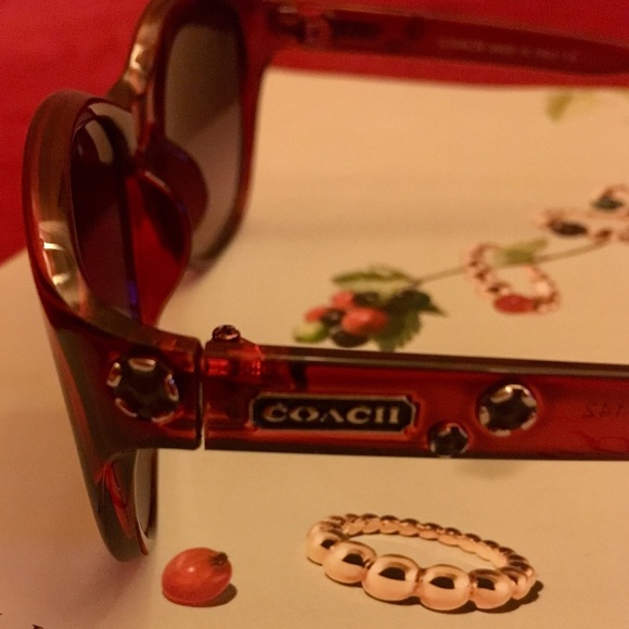 COACH SUNGLASSES - Picture 1 of 4